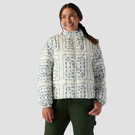 Stoic - Printed Quilted Puffer - Women's - Ivory/Navy Snowflake Print
