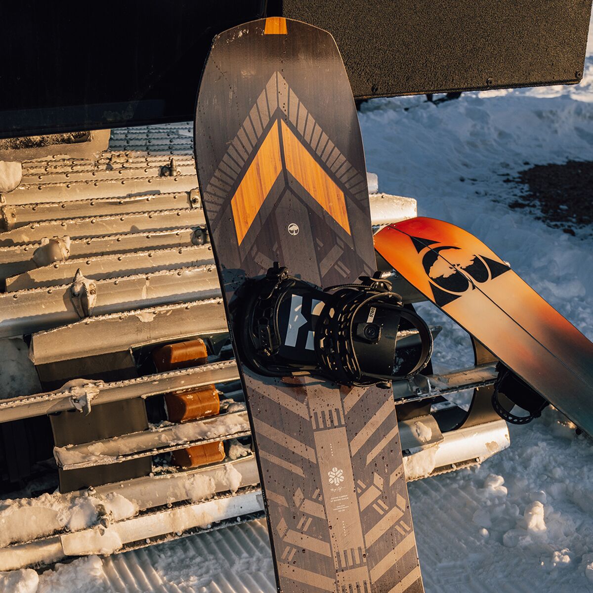 Arbor Satori Camber Snowboard 2024 Snowboard