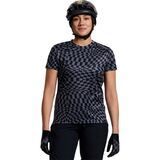 Twisted Checkers Black