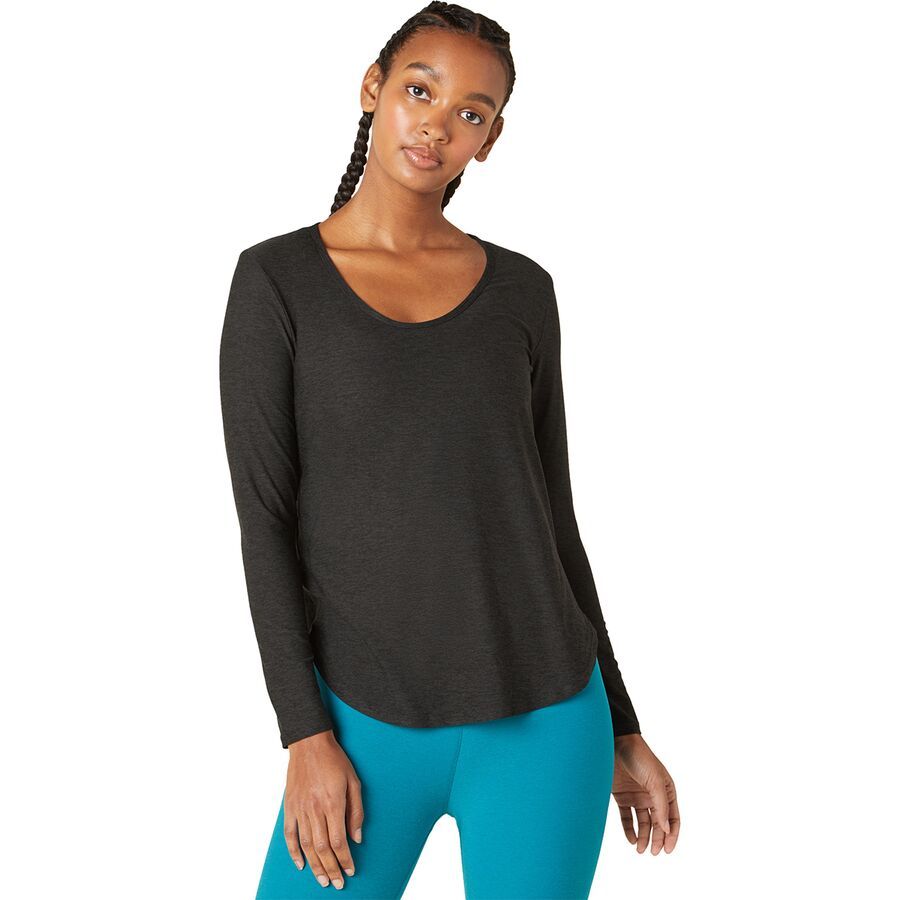 Scooped Long-Sleeve Pullover Top - Women's