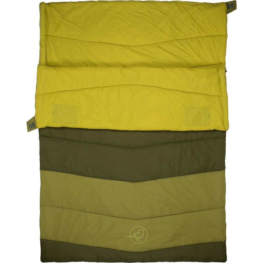 Groundwork Double Sleeping Bag: 20F Synthetic