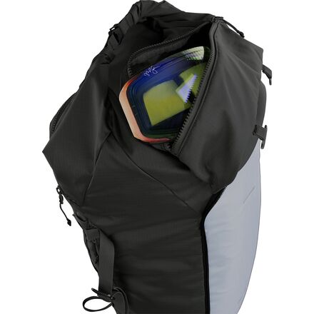 ABS Avalanche Rescue Devices - A.Light Zipon 35-40L