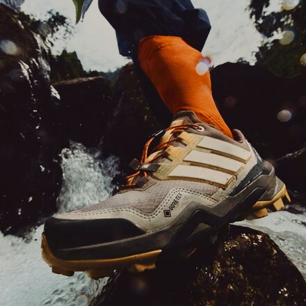 Adidas TERREX - Terrex Skychaser GTX Hiking Shoe - Women's