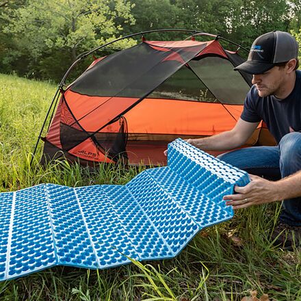 ALPS Mountaineering - Foldable Foam Mat