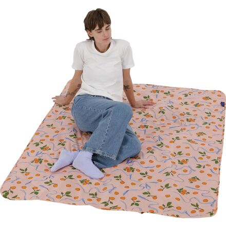BAGGU - Puffy Picnic Blanket