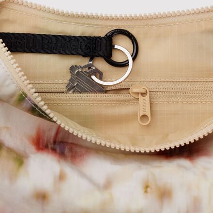 BAGGU - Medium Nylon Crescent Bag