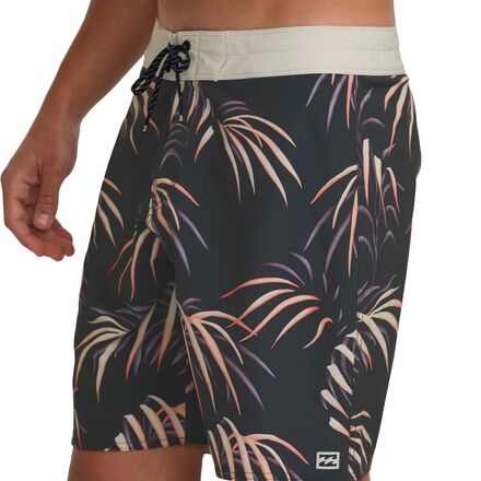 Billabong - Sundays Pro Short - Men's