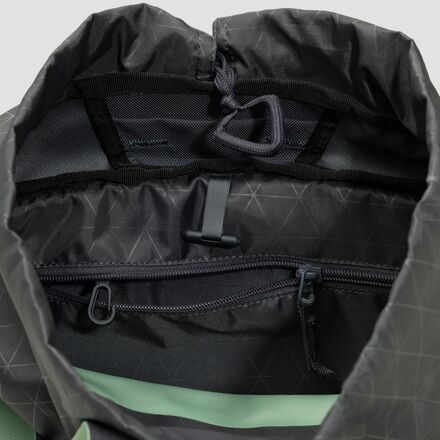 Black Diamond - Rock Blitz 15 Backpack