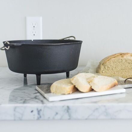 Camp Chef - Deluxe 6-Quart Dutch Oven