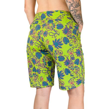 Club Ride Apparel - Savvy 11in Paisley Print Short - Women's