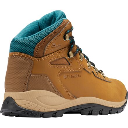Columbia - Newton Ridge Plus Wide Hiking Boot - Women's
