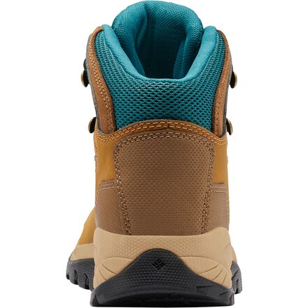 Columbia - Newton Ridge Plus Wide Hiking Boot - Women's