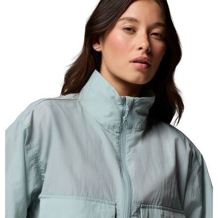 Columbia - Paracutie Cropped Cargo Windbreaker - Women's