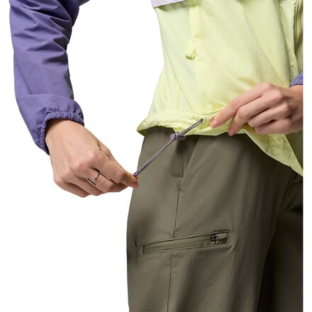 Columbia - Spire Valley Windbreaker - Women's