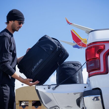 DAKINE - Carry-On 42L Roller Bag
