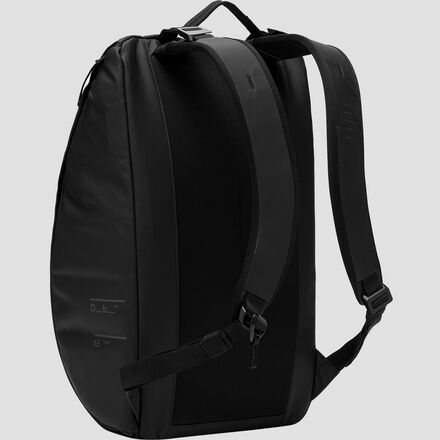 Db - Hugger Base 15L Backpack
