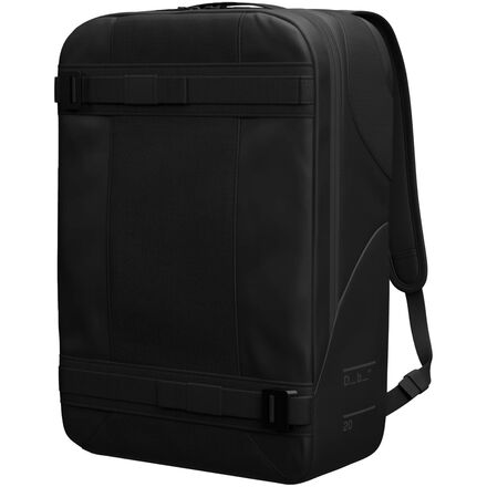 DB デイパック Skateboarding Daypack 20L BLAOUT.jpg