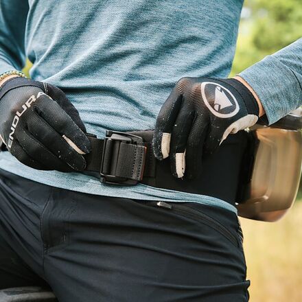 FIDLOCK - Hip Belt + Double Bottle Base