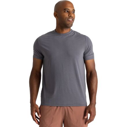 Elevate Lightweight T-Shirt - Men's