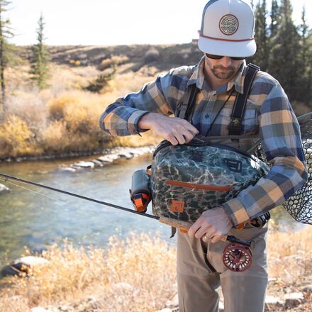 Fishpond - Thunderhead 13L Sling