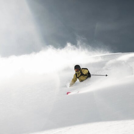Head USA - Shape e-V8 System Ski - 2025