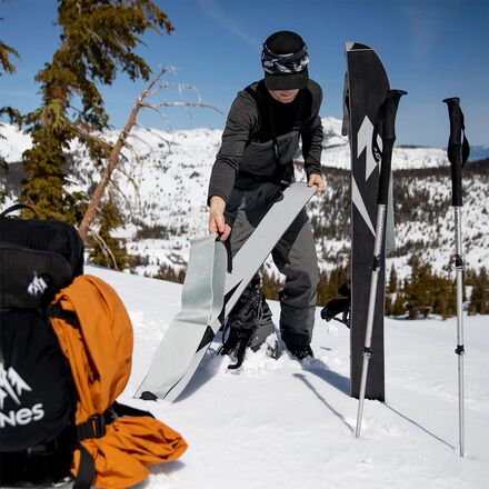 Jones Snowboards - Nomad Splitboard Skins + Quick Tension Tail Clips