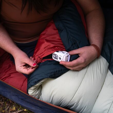 Kelty - Cosmic Sleeping Bag: 20F Synthetic - Women's
