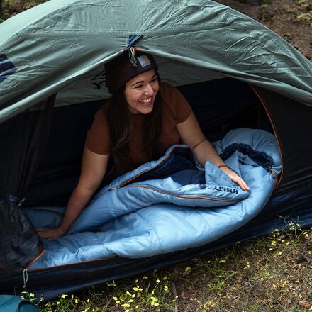 Kelty - Mistral Sleeping Bag: 20F Synthetic - Women's
