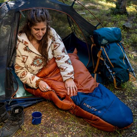 Kelty - Mistral Sleeping Bag: 0F Synthetic