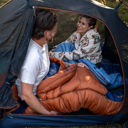 Kelty - Mistral Sleeping Bag: 0F Synthetic