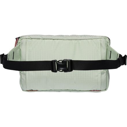 Mountain Hardwear - Camp 4 Hip Pack