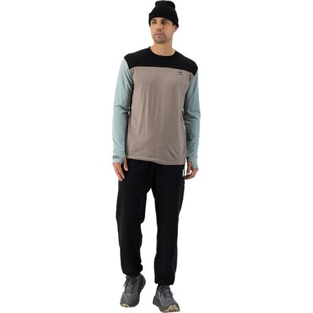 Mons Royale - Yotei Tech Long-Sleeve Top - Men's