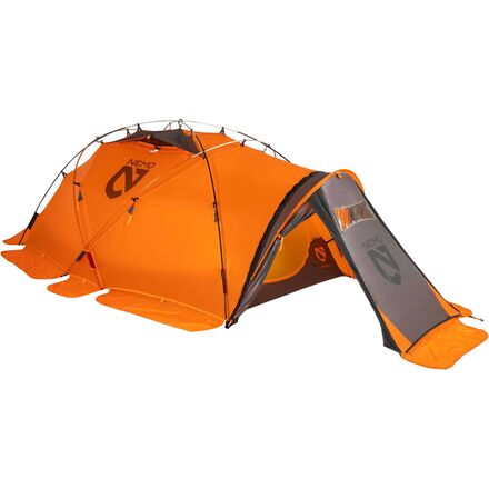 Chogori Mountaineering Tent: 2-Person 4-Season