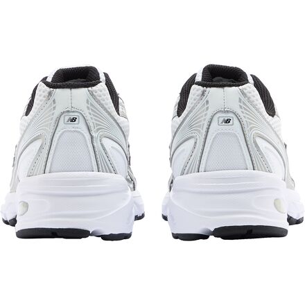 New Balance - 740 Shoe