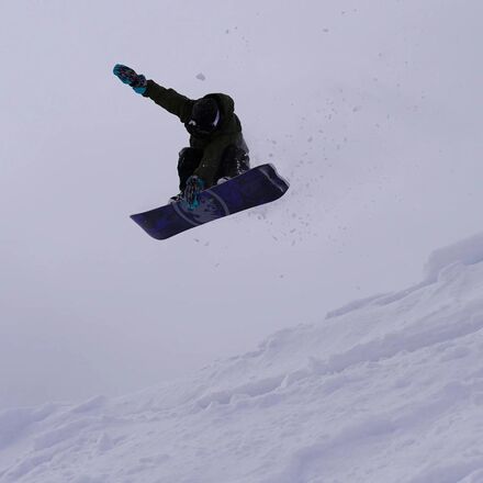 Never Summer - V-Twin Snowboard