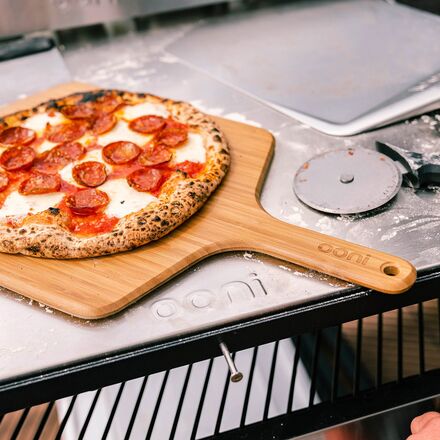 Ooni - 16in Bamboo Pizza Peel & Serving Board