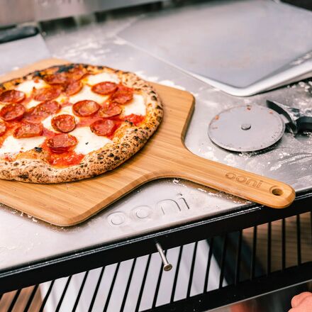 Ooni - 16in Bamboo Pizza Peel & Serving Board