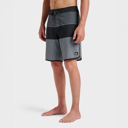 Quiksilver - Surfsilk Tijuana 19 Board Short - Men's