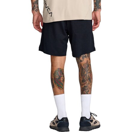 RVCA - Yogger Recover 17in Short - Men's