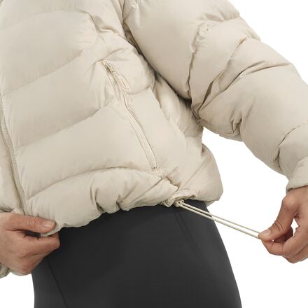 Salomon - Outline Nov Crop Down Jacket - Women's