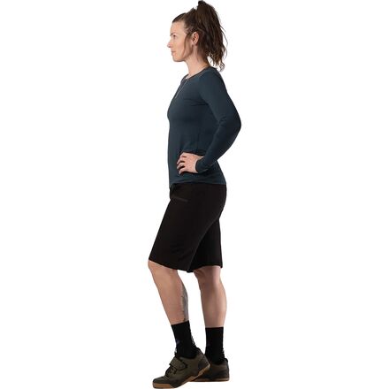SHREDLY - Limitless - Stretch Waistband High-Rise 11in Short - Women's