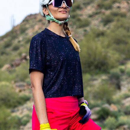 SHREDLY - Beyond Tech - Cropped T-Shirt - Women's