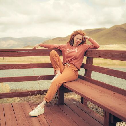 Sendero Provisions Co. - Howdy Drop Shoulder Sweatshirt - Women's