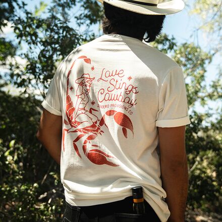 Sendero Provisions Co. - Love Stings T-Shirt