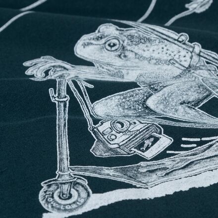 Slow Loris - Frog on the Fly T-Shirt - Men's