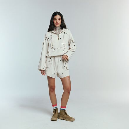 The Great Outdoors - The Embroidered Cargo Short - Women's