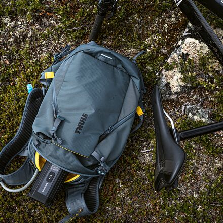 Thule - Rail 18L Hydration Pack