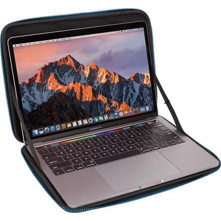 Thule - Gauntlet MacBook 13in Sleeve