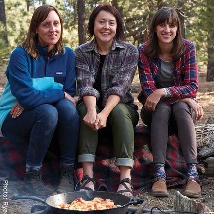 Mountaineers Books - Dirty Gourmet: Food for Your Outdoor Adventures Paperback