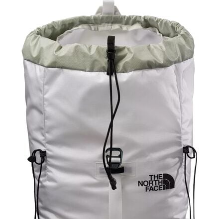 The North Face - Verto 27L Backpack
